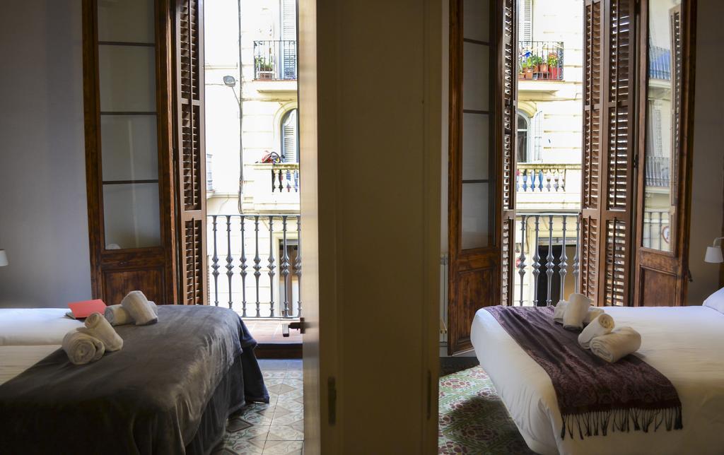 Happy People Plaza España Apartments Barcelona Habitación foto