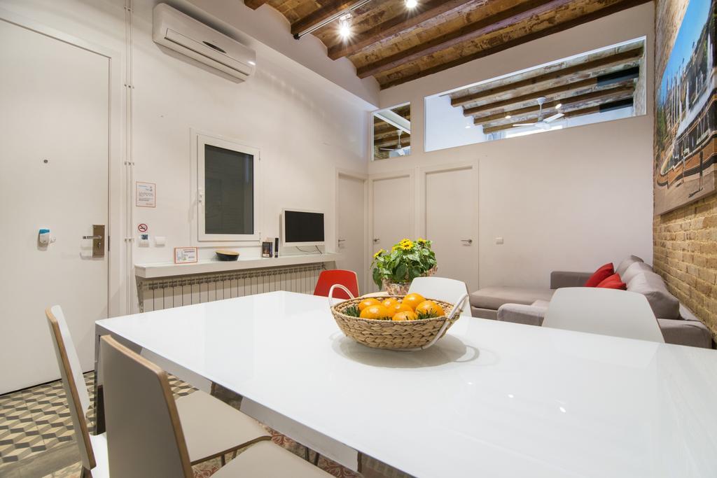 Happy People Plaza España Apartments Barcelona Exterior foto